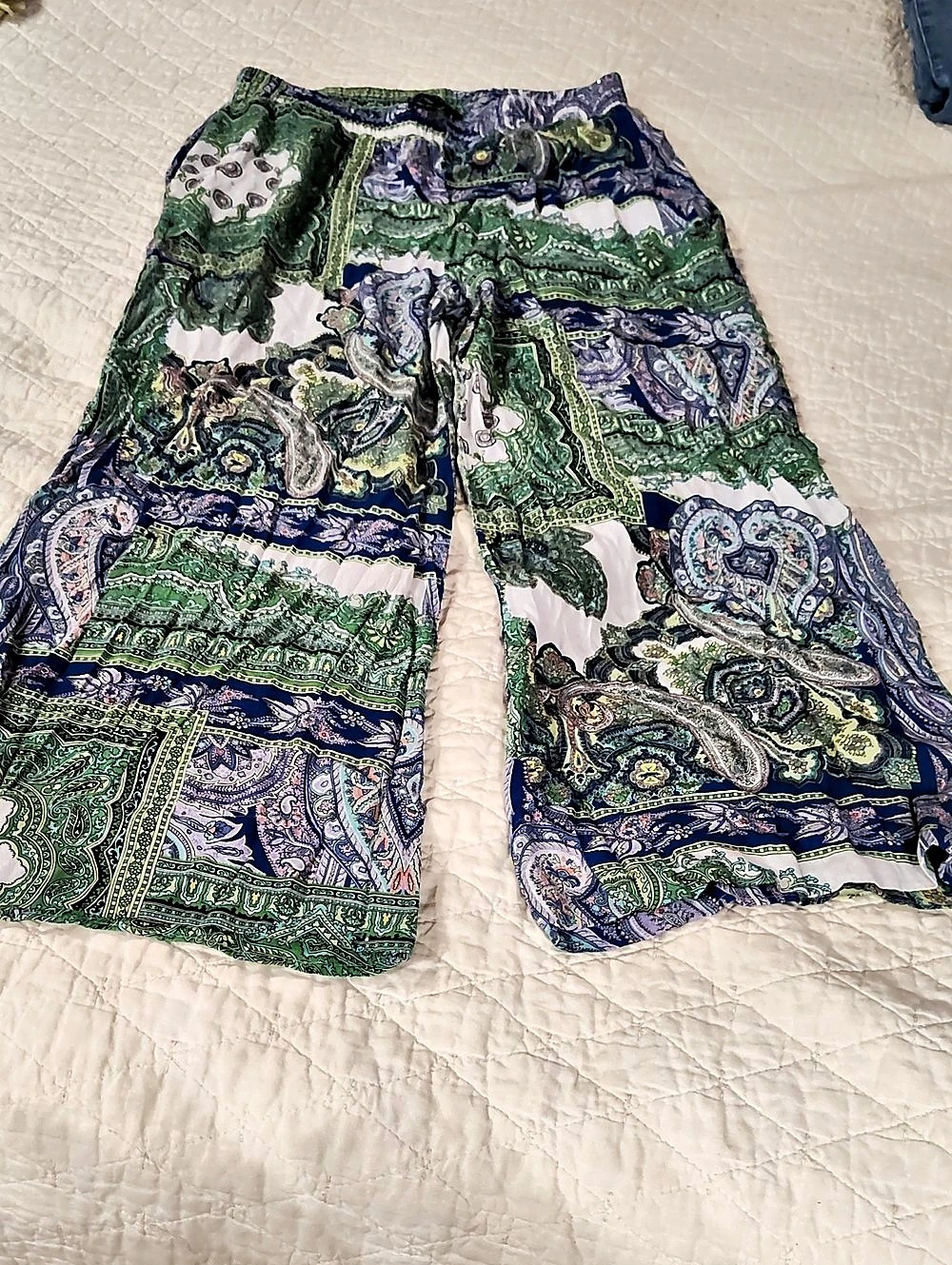 Karen Kane Paisley Pants in Green & Blue Size Medium